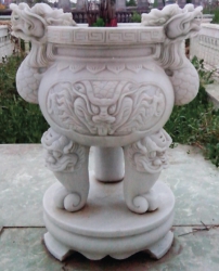 Mẫu lư hương đá trắng trang nghiêm dành cho những công trình thờ cúng tâm linh