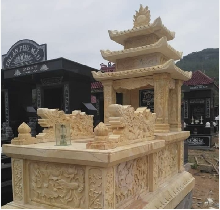 Mộ đá granite vàng ba mái đẹp không tì vết 