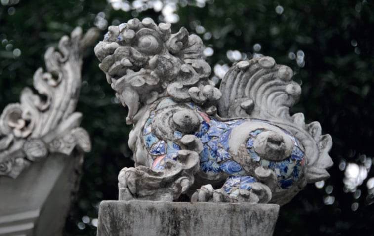 Con nghê đá tại các công trình tâm linh 