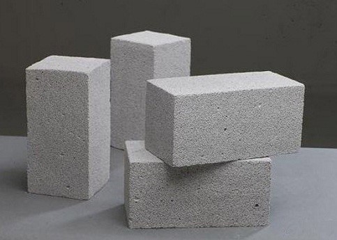 Chất liệu xi măng có ưu điểm vượt trội về giá thành