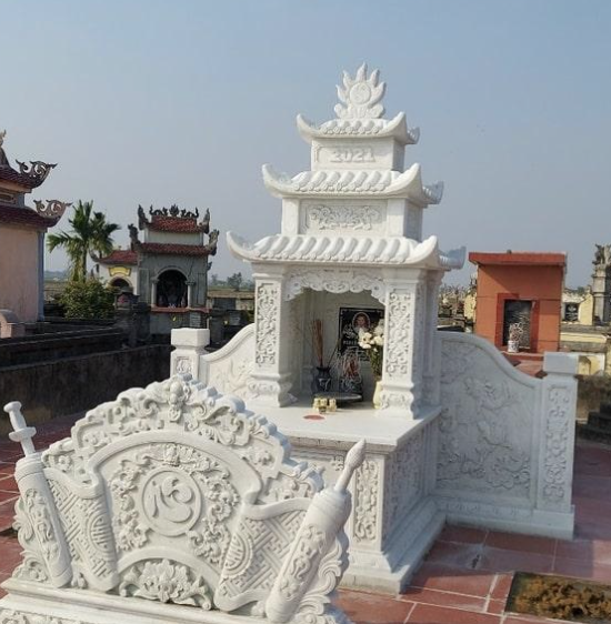 Tổng hợp 99+ mẫu lăng mộ đá trắng đẹp hiện nay hình 2 Mẫu mộ đá trắng ba mái chuẩn phong thuỷ